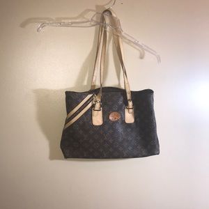 Louis Vuitton Purse